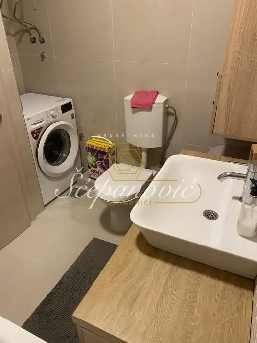 Prodaja, dvosoban stan, 55m², Bulevar patrijarha Pavla, Novi Sad Sve Podlokacije