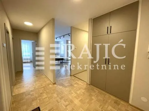 Rent, two bedroom apartment, 70m², Novi Beograd Sve Podlokacije, Beograd