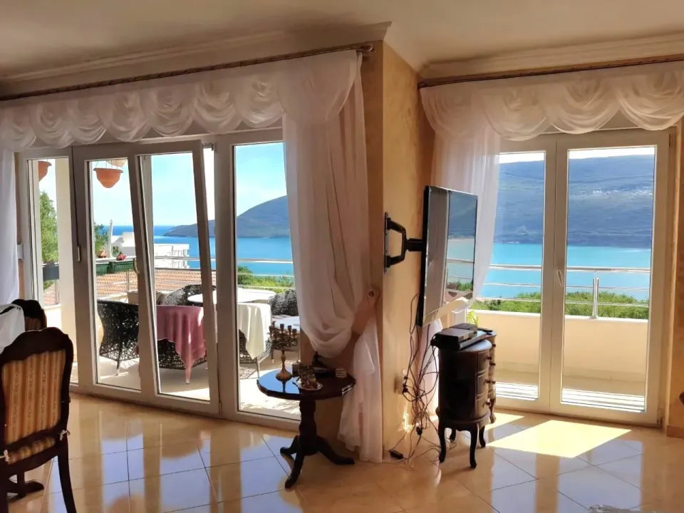 Sale, three bedroom apartment, 120m², Topla, Herceg Novi