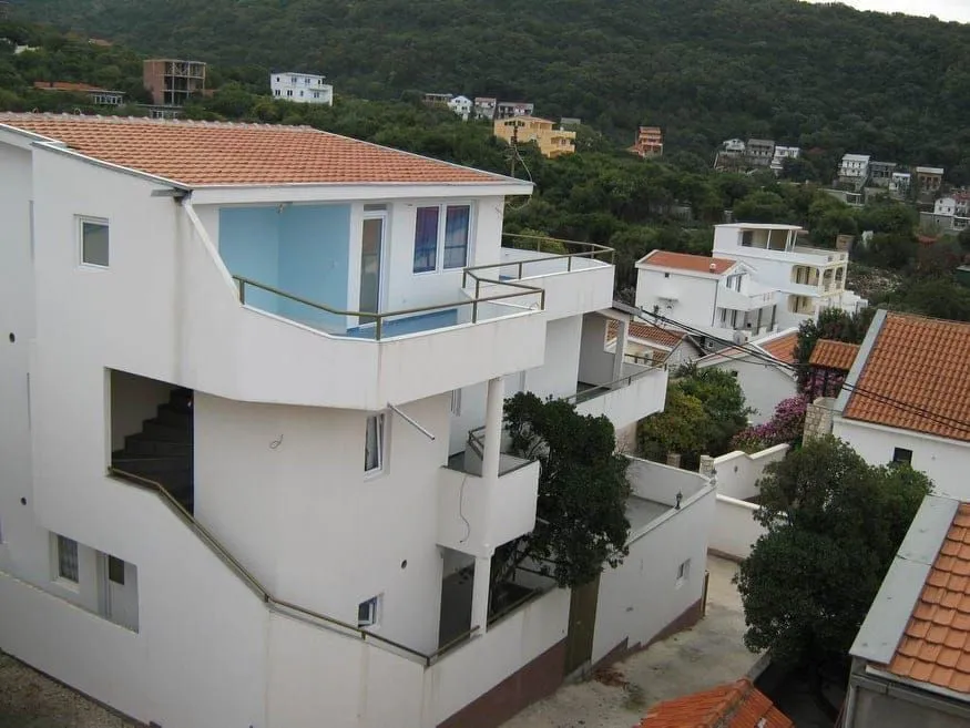 Sale, house, 240m², Utjeha, Bar