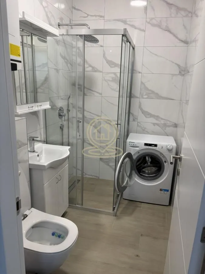 Izdavanje, jednosoban stan, 40m², Crveni Krst, Beograd