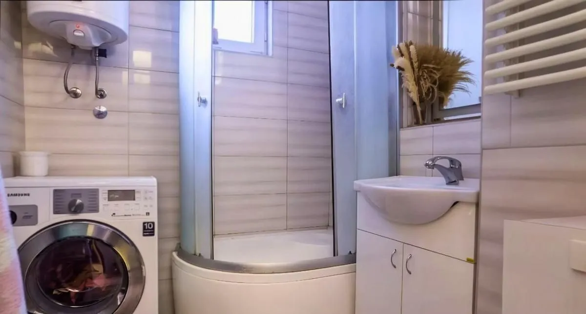 Prodaja, dvosoban stan, 65m², Bulevar Oslobodjenja, Novi Sad Sve Podlokacije