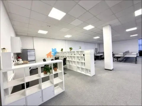 Rent, office space, 230m², Novi Beograd Sve Podlokacije, Beograd - image 2