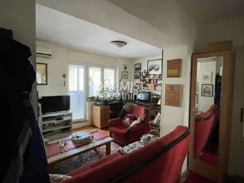 Prodaja, četvorosoban stan, 99m², Stari Grad, Beograd - image 2