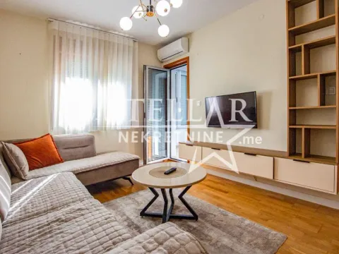Rent, one bedroom apartment, 38m², Pobrežje, Podgorica - image 1