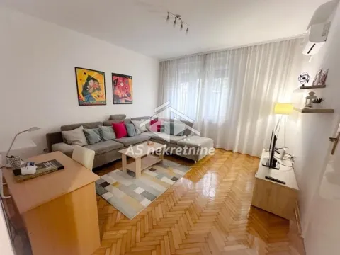 Stan in Kalenić Pijaca