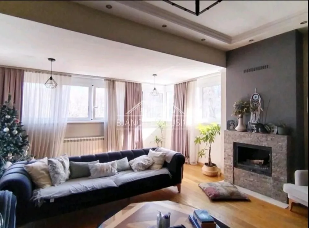 Sale, three bedroom apartment, 126m², Savski Venac, Beograd