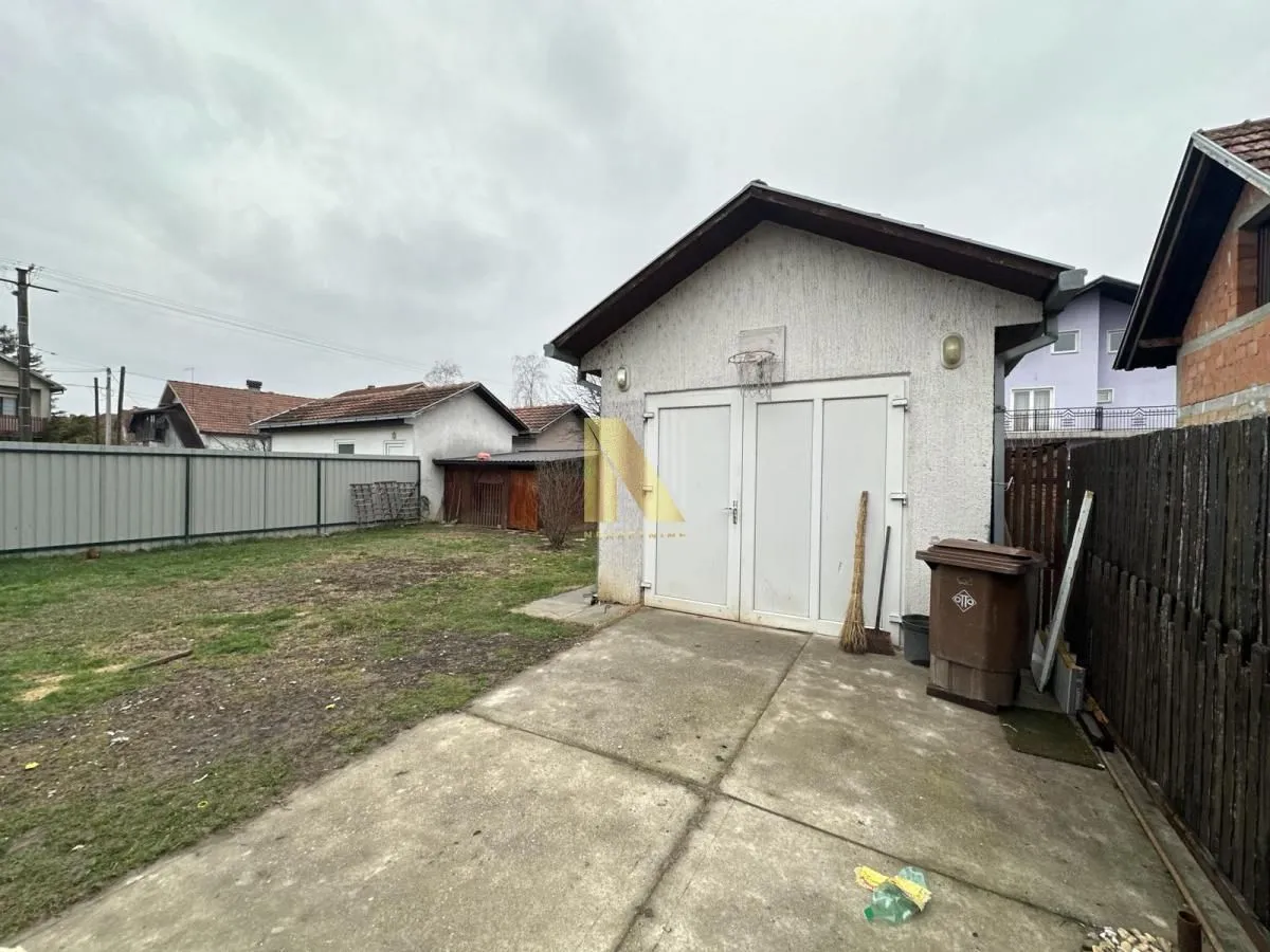 Prodaja, kuća, 99m², Futog, Novi Sad Sve Podlokacije