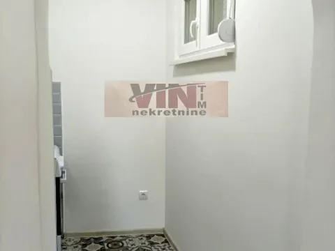 Prodaja, trosoban stan, 69m², Kalenić Pijaca, Vračar Sve Podlokacije - image 8