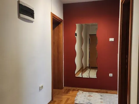 Rent, two bedroom apartment, 66m², Centar, Podgorica - image 3