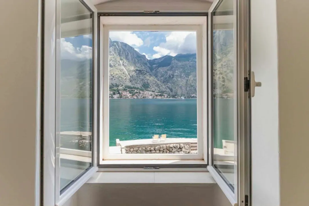 Rent, two bedroom apartment, 70m², Muo, Kotor