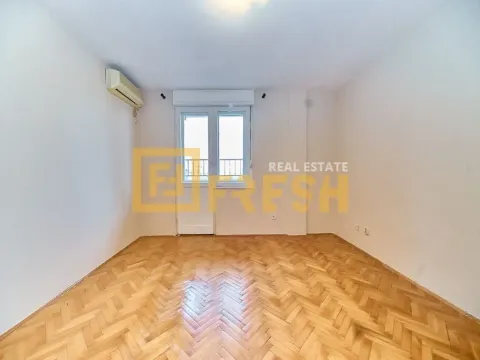 Izdavanje, dvosoban stan, 72m², Preko Morače, Podgorica - image 3