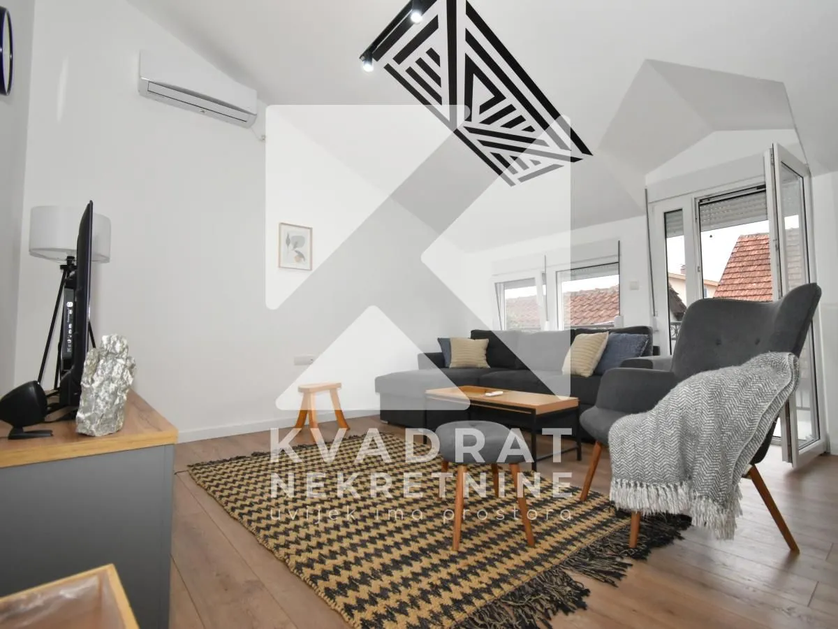 Izdavanje, trosoban stan, 100m², Zelenika, Podgorica