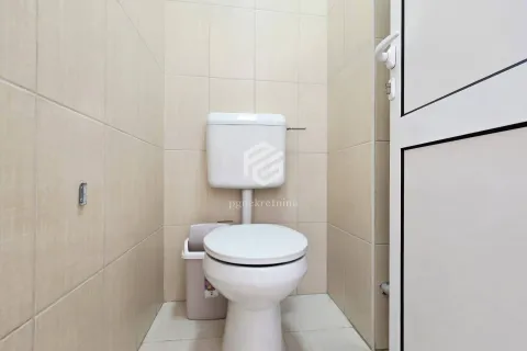 Rent, office space, 25m², Stari Aerodrom, Podgorica - image 7