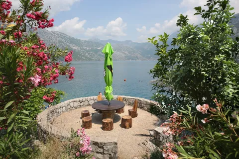 Prodaja, kuća, 235m², Kostanjica, Kotor - image 32