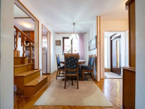 Sale, three bedroom apartment, 70m², Rozino, Budva