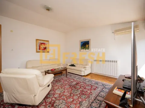 Izdavanje, trosoban stan, 140m², Gorica C, Podgorica - image 3
