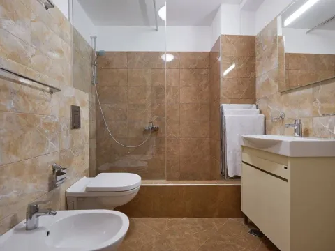 Prodaja, dvosoban stan, 98m², Budva, Crna Gora - image 13
