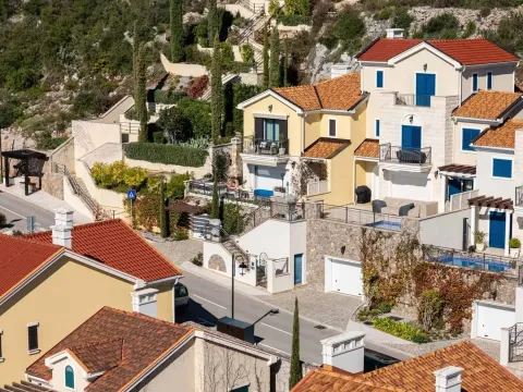 Izdavanje, kuća, 130m², Luštica Bay, Tivat - image 50