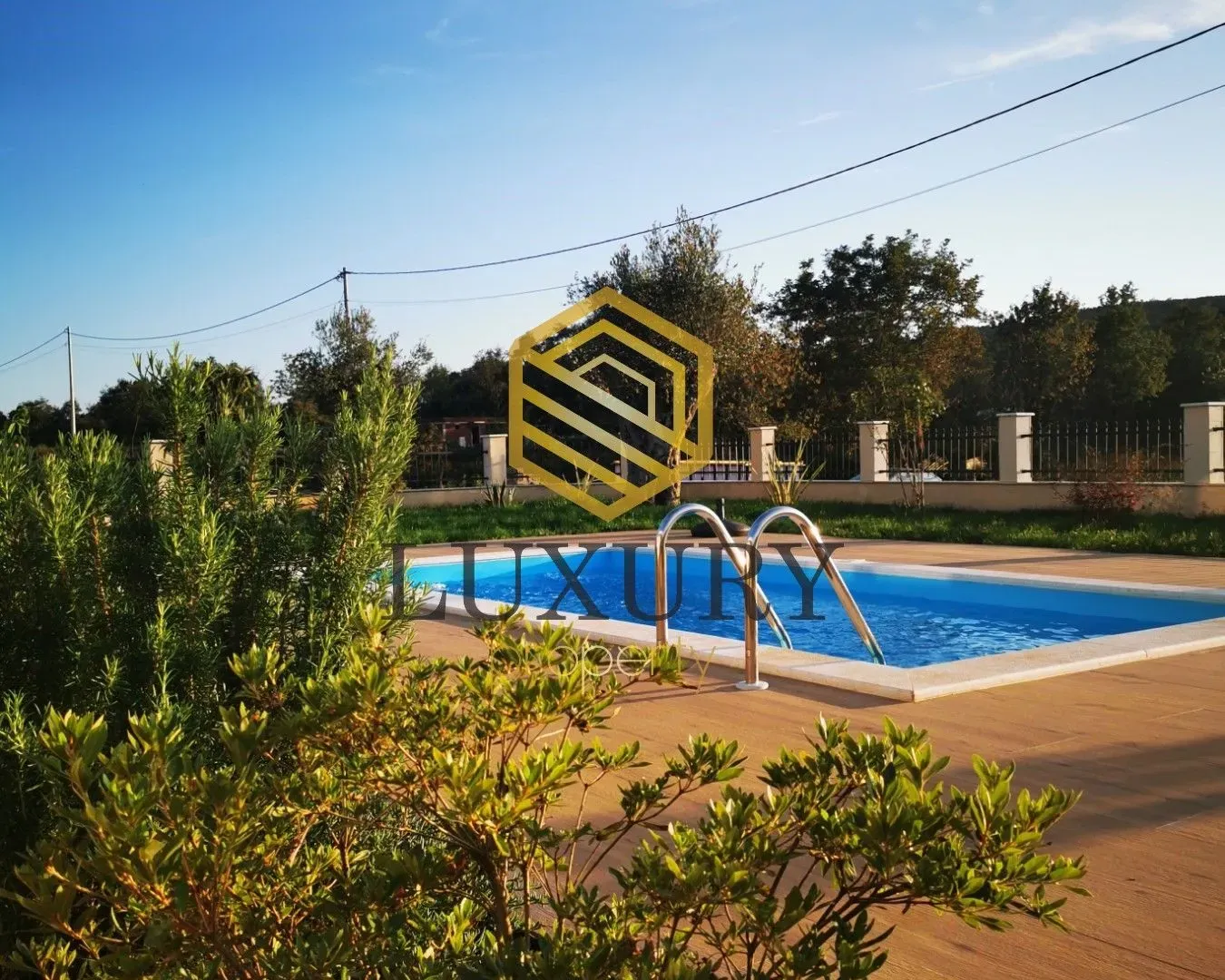 Rent, house, 200m², Krimovica, Kotor