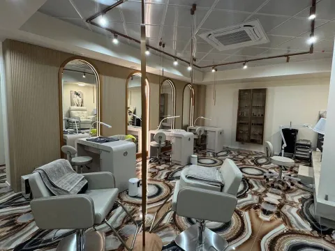 Rent, office space, 150m², Rafailovići, Budva - image 14