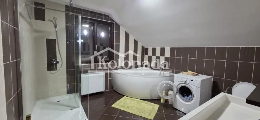 Prodaja, kuća, 325m², Sopot, Beograd