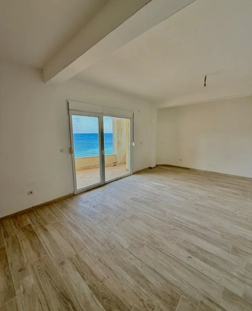 Sale, house, 545m², Kruče, Ulcinj