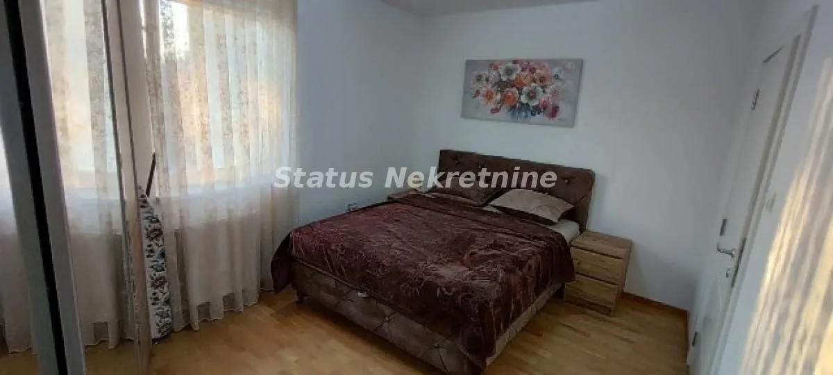 Izdavanje, dvosoban stan, 48m², Rotkvarija, Novi Sad Sve Podlokacije