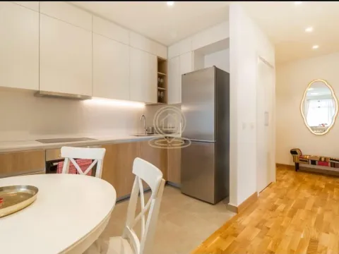 Izdavanje, trosoban stan, 87m², Savski Venac, Beograd - image 3