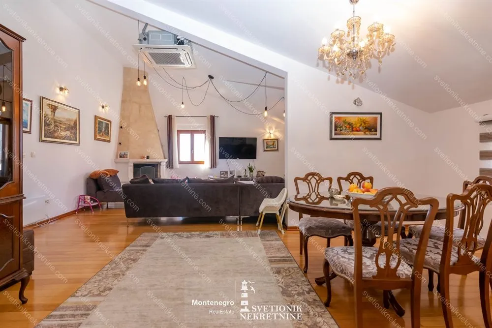 Prodaja, četvorosoban stan, 137m², Topla, Herceg Novi
