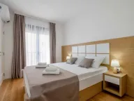 Izdavanje, jednosoban stan, 34m², Bečići, Budva - image 1