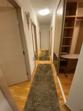 Izdavanje, trosoban stan, 120m², City Kvart, Podgorica - image 17
