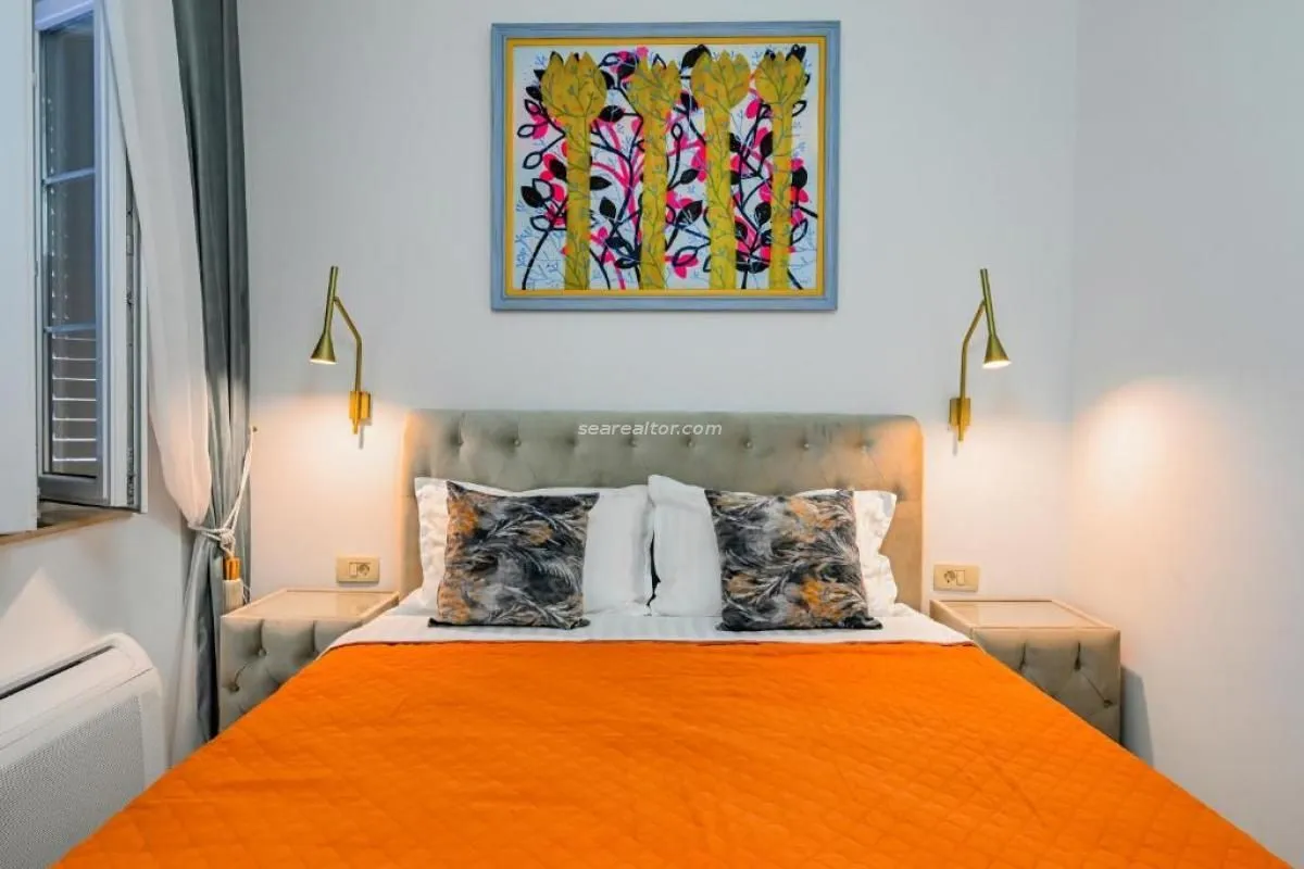 Prodaja, trosoban stan, 90m², Grad, Kotor