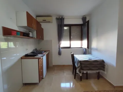 Rent, one bedroom apartment, 40m², Šušanj, Bar - image 4