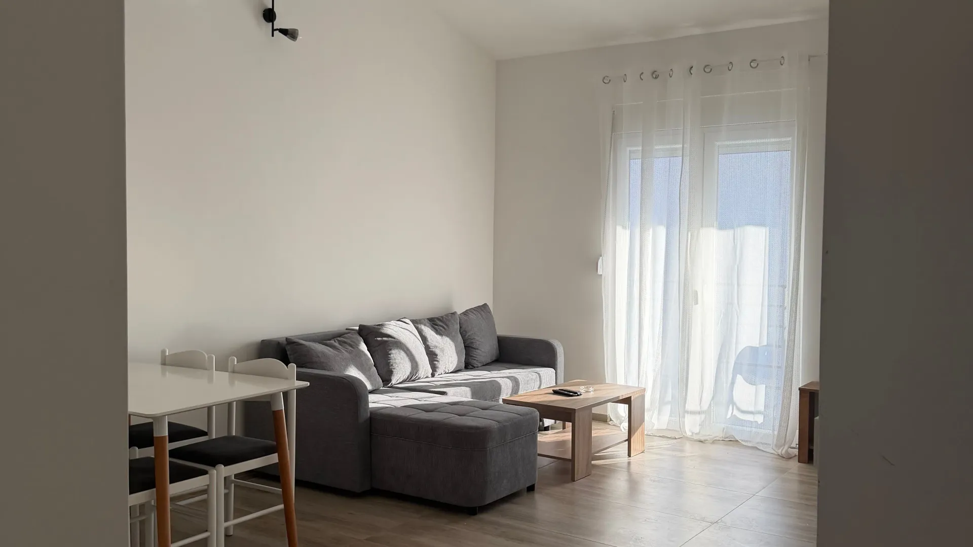 Rent, one bedroom apartment, 37m², Bonići, Tivat