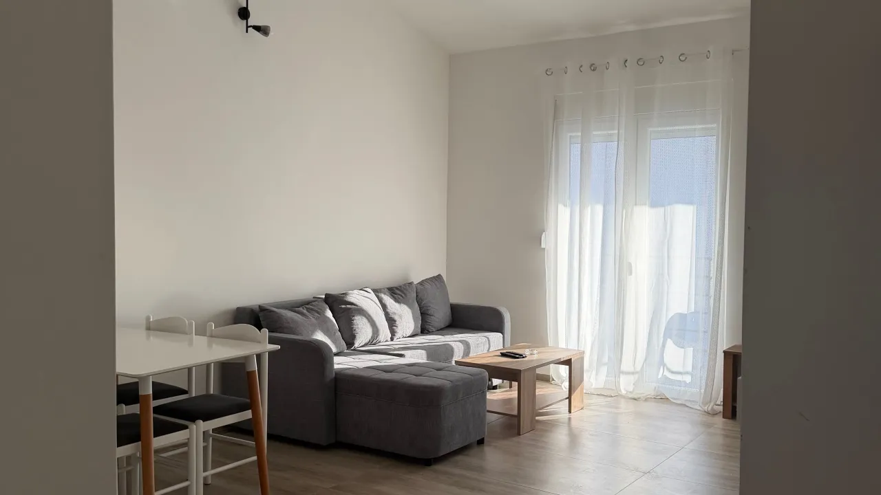Rent, one bedroom apartment, 37m², Bonići, Tivat