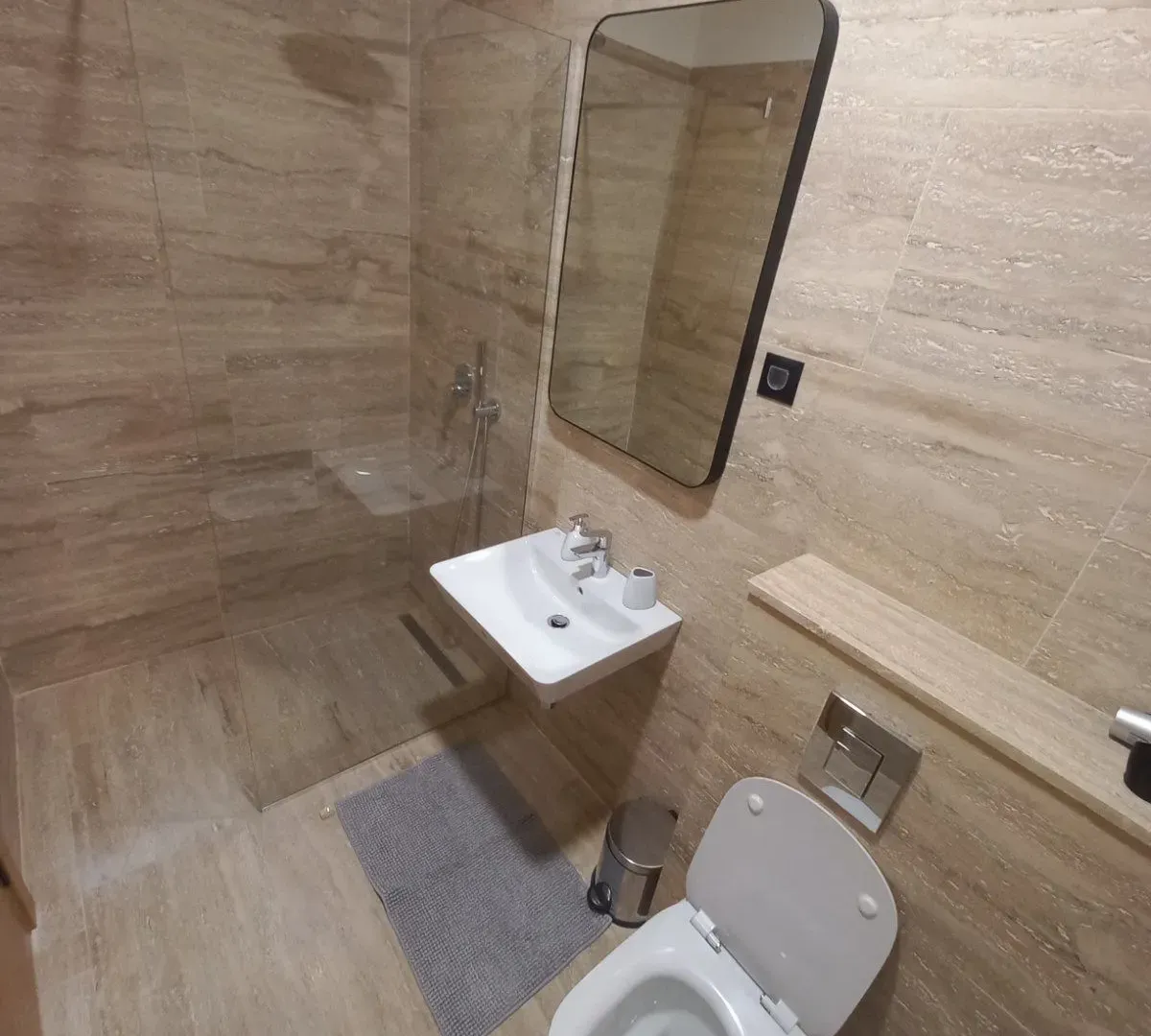 Rent, three bedroom apartment, 101m², Kod Capital Plaze, Podgorica