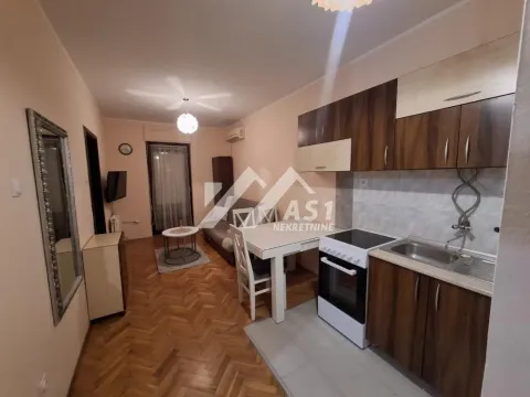 Izdavanje, jednosoban stan, 33m², Sajam, Novi Sad Sve Podlokacije - image 2