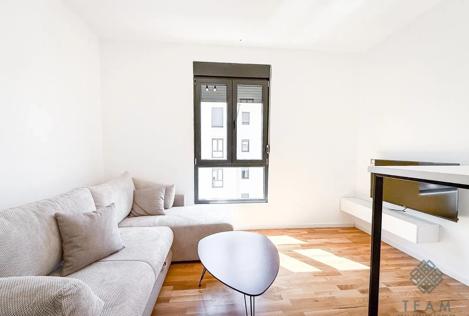Rent, studio apartment, 21m², Tološi, Podgorica