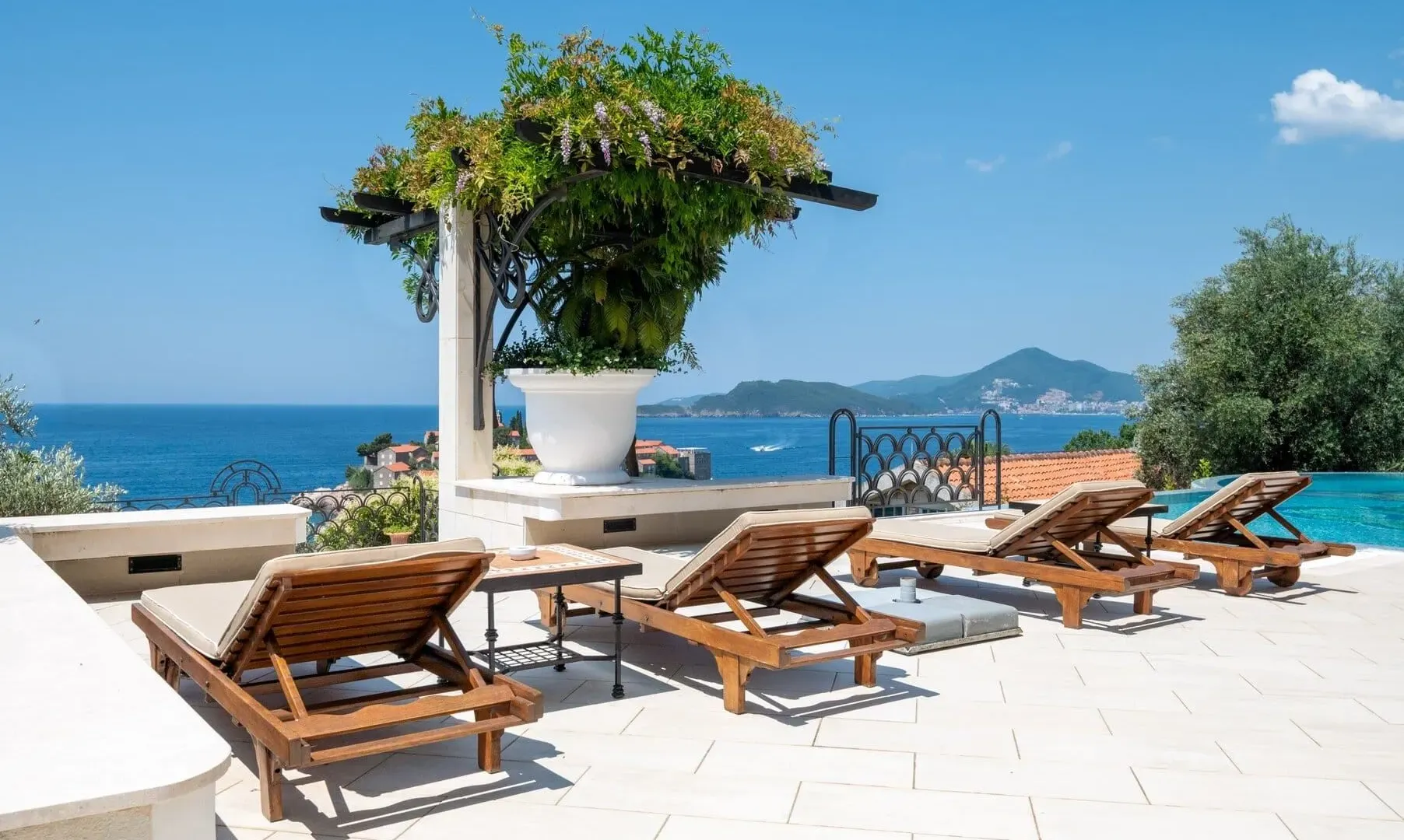 Sale, house, 959m², Sveti Stefan, Budva