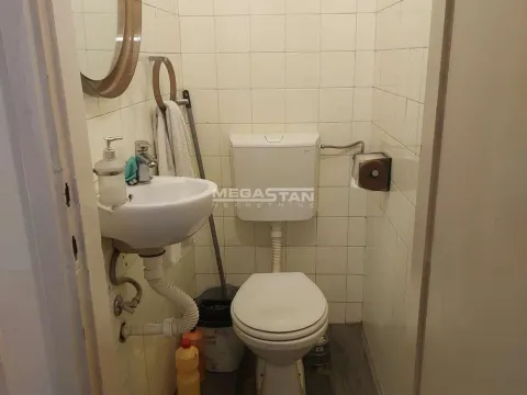 Prodaja, trosoban stan, 82m², Klinički Centar, Beograd - image 14