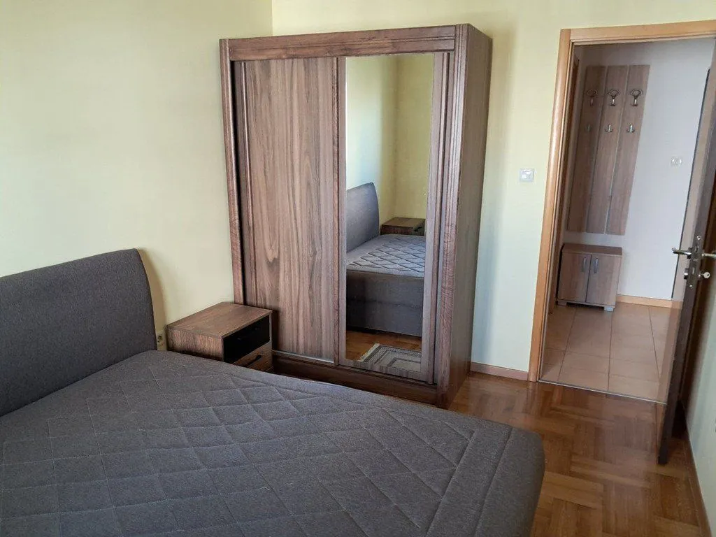 Izdavanje, jednosoban stan, 55m², Ljubović, Podgorica