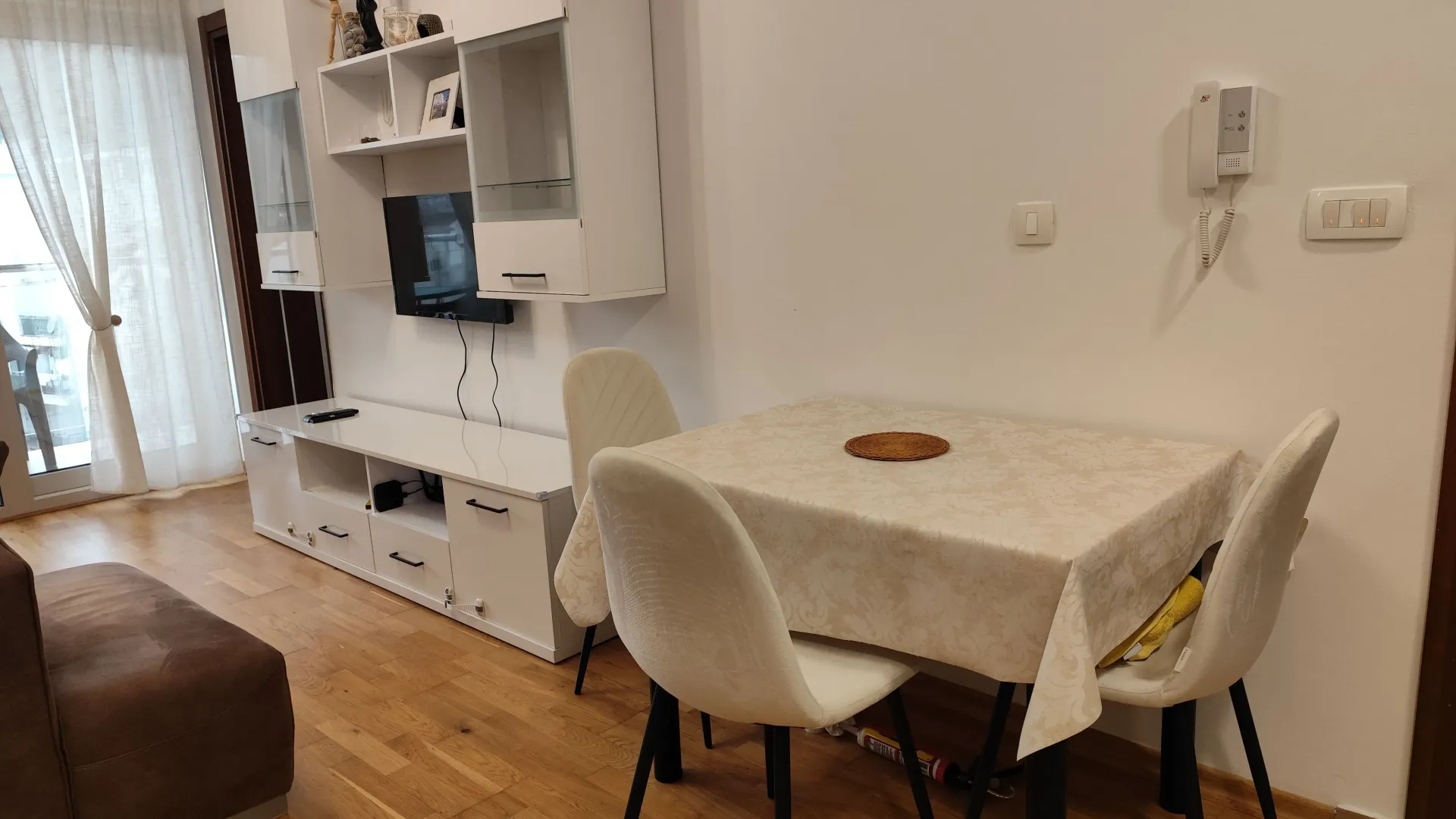 Rent, one bedroom apartment, 40m², Centar, Budva