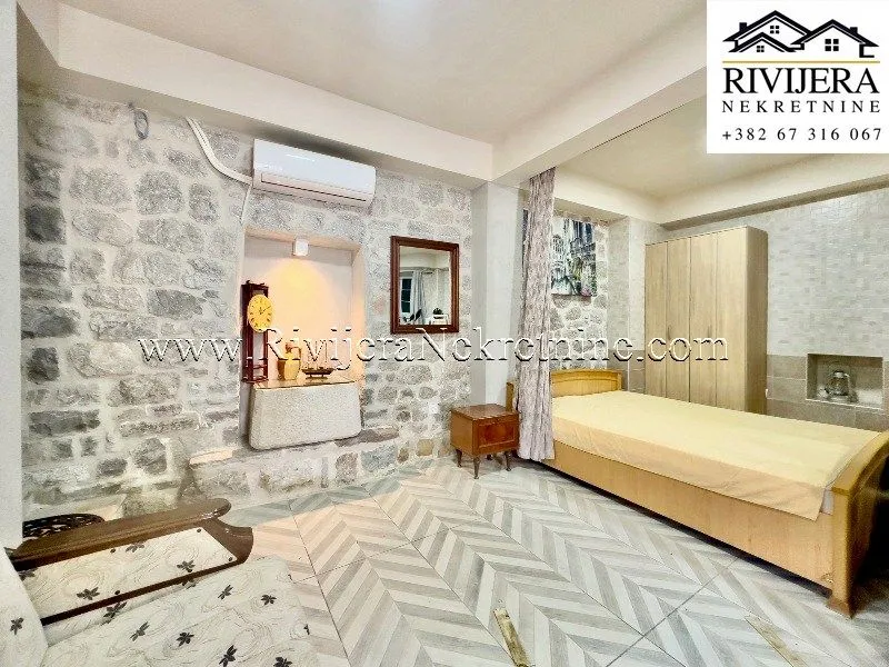 Prodaja, kuća, 220m², Stoliv, Kotor