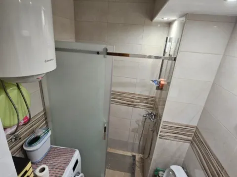 Prodaja, jednosoban stan, 58m², Stari Aerodrom, Podgorica - image 2