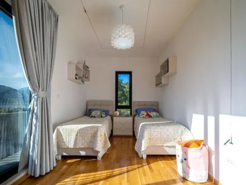 Prodaja, trosoban stan, 129m², Donja Lastva, Tivat - image 4