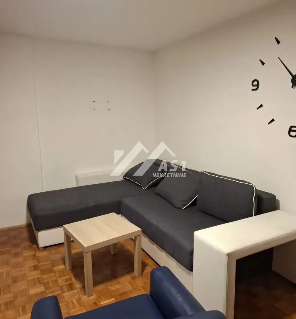 Izdavanje, jednosoban stan, 38m², Sajam, Novi Sad Sve Podlokacije