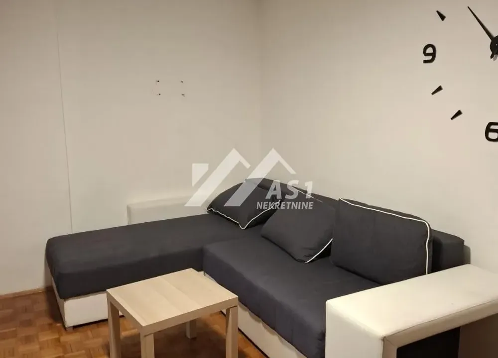 Izdavanje, jednosoban stan, 38m², Sajam, Novi Sad Sve Podlokacije