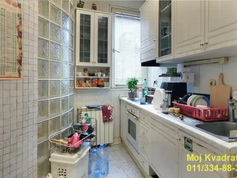 Prodaja, trosoban stan, 76m², Vračar Sve Podlokacije, Beograd - image 4