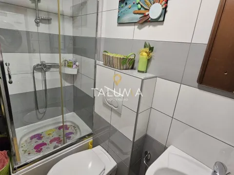 Sale, two bedroom apartment, 75m², City Kvart, Podgorica - image 12